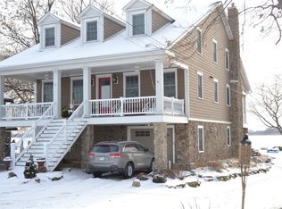 1503 Cedar Point Rd, Sandusky, OH 44870