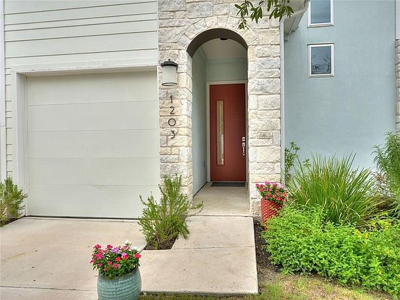 5th image of 3108 E 51st St #1203