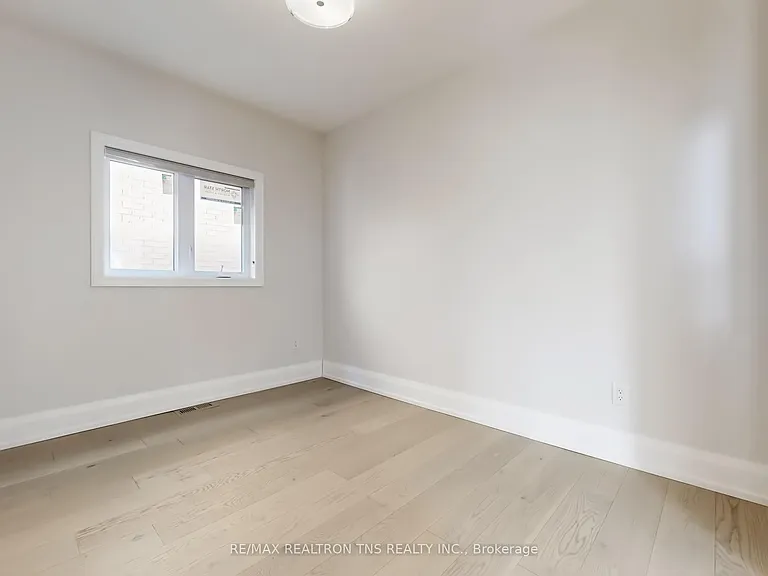 77 Frank Endean Rd — Photo 17