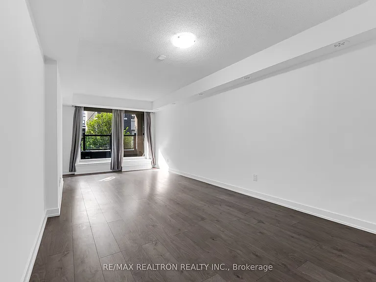 1135 Cooke Blvd #114 — Photo 4