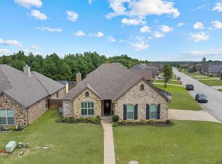 100 Fredricksburg Cir, Hallsville, TX 75650