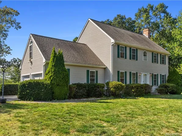 220 Airline Road, Clinton, CT 06413