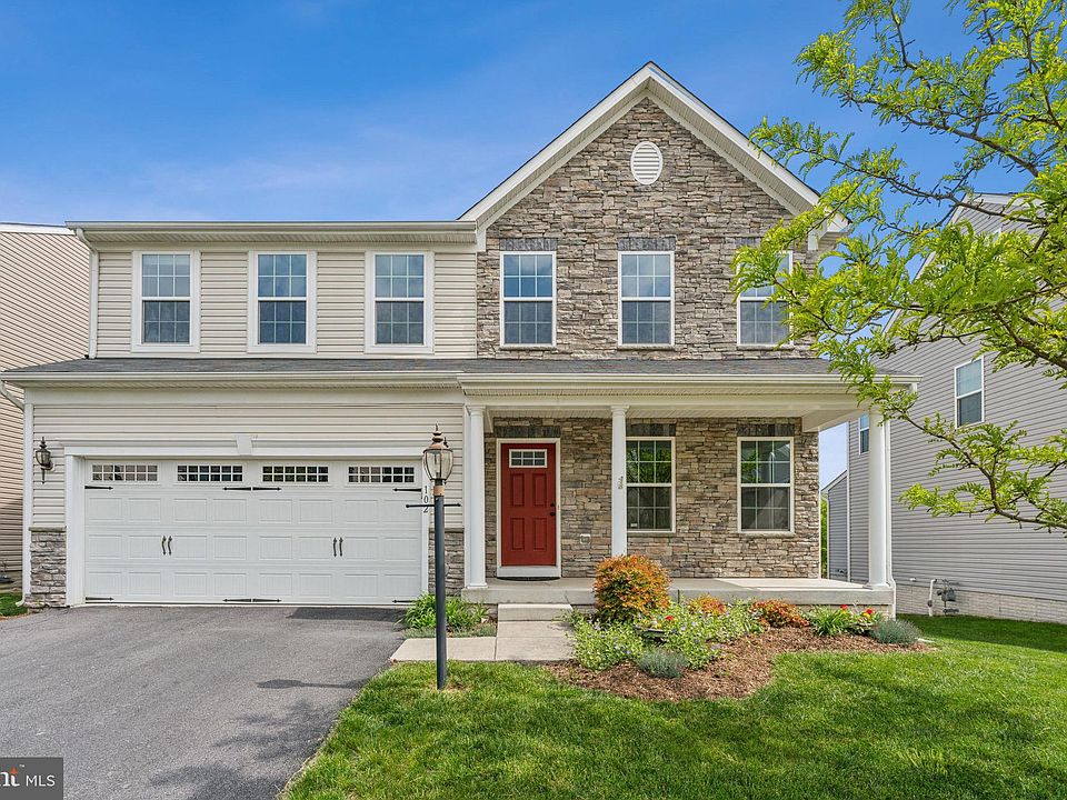 1st image of 102 Lattice Dr
