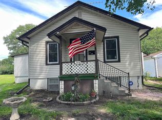 1636 Juniper Ave, Crete, NE 68333