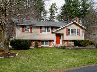 33 Donald Rd, Burlington, MA 01803
