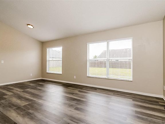 5th image of 10318 Wood Stream Ct