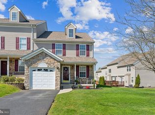 334 Cedar Waxwing Dr, Warrington, PA 18976