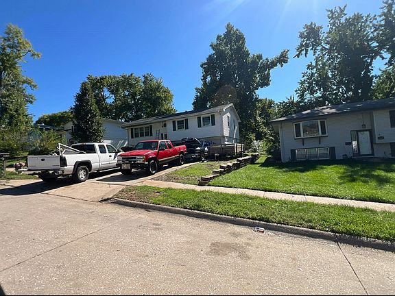 2nd image of 9709 Grand Ave