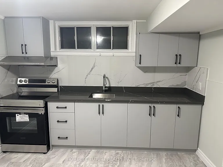 27 Kells Ave #BASEMENT — Photo 3