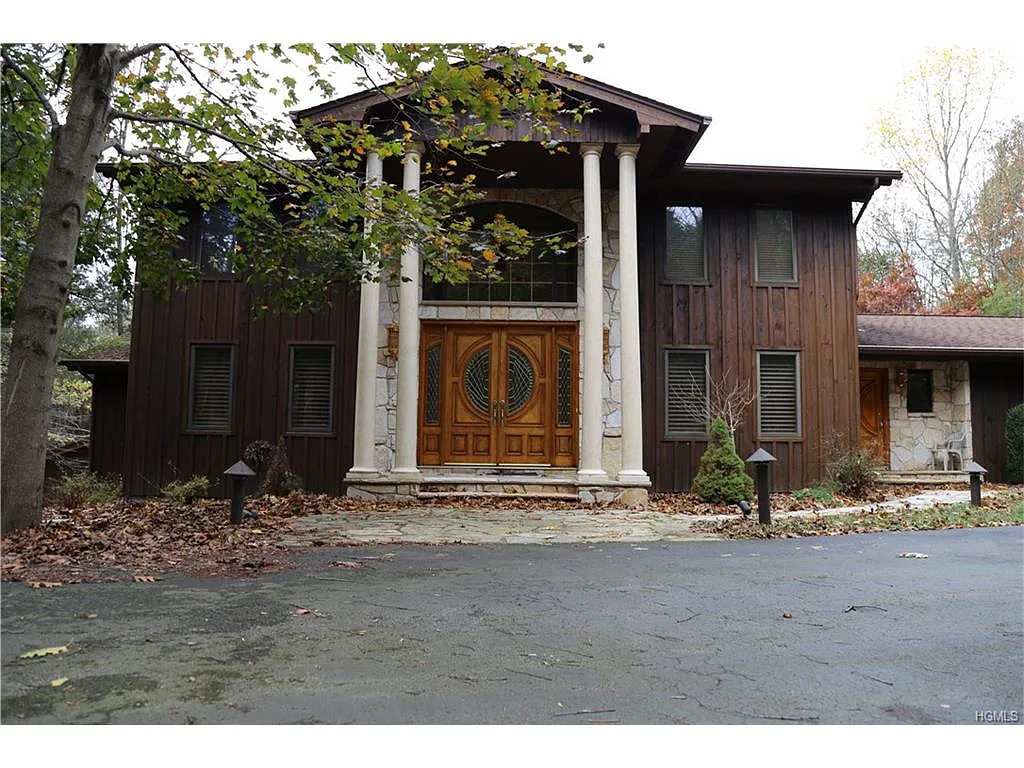 9 Park Pl photo 1