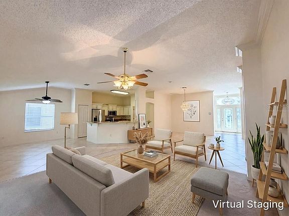 2nd image of 1422 Segovia Pl