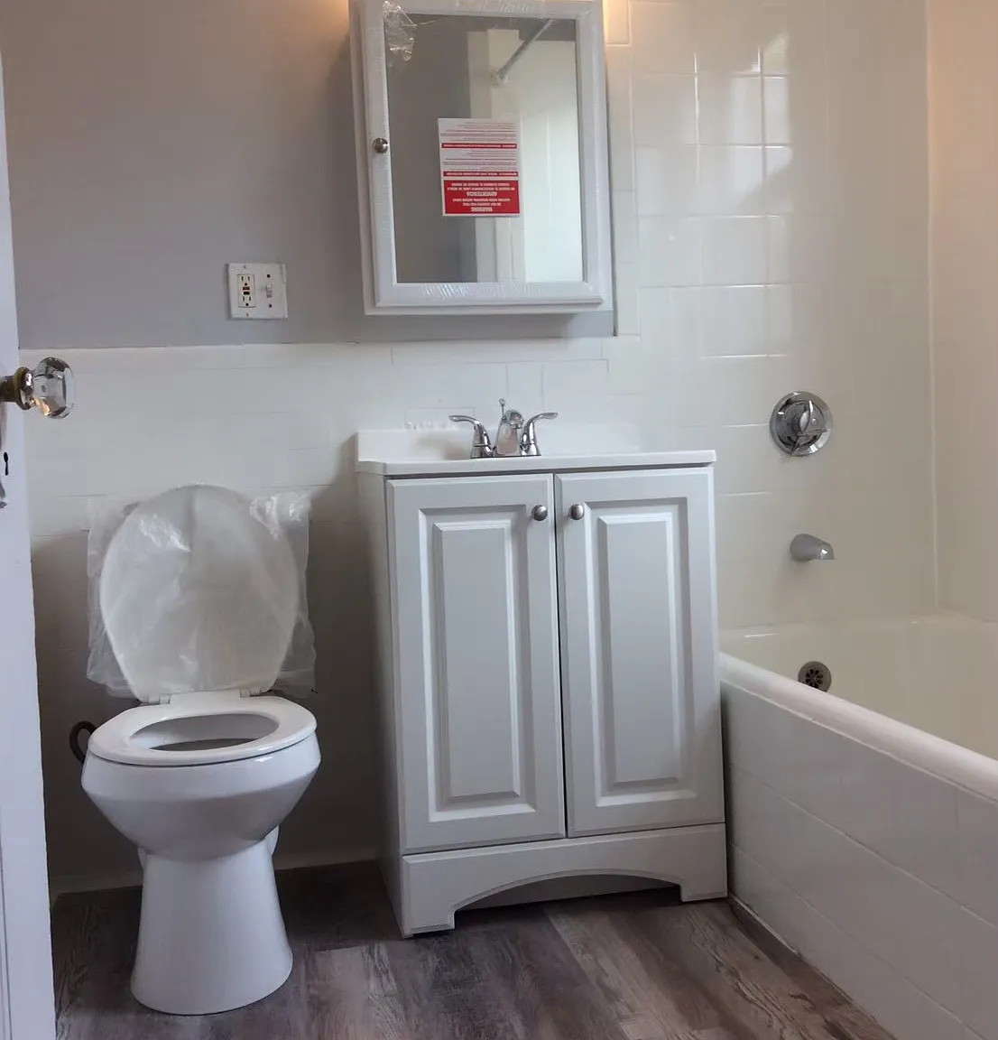 3 bed, 1400 sqft, $3,200 — Photo 2