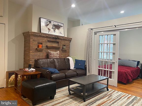 5th image of 309 S 12th St APT 2F