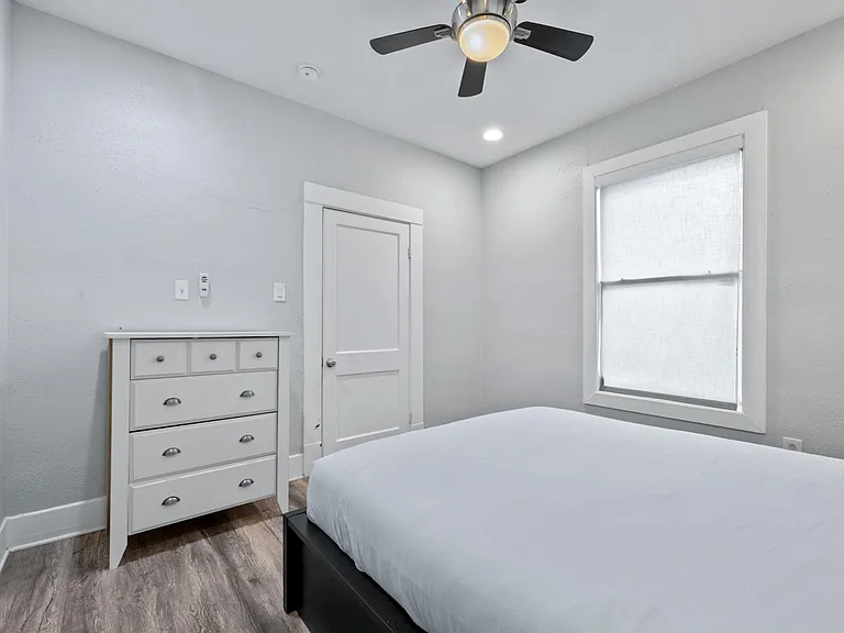 412 Drew St #4 — Photo 15