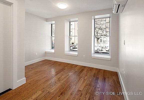 5th image of 996 Carroll St #1T