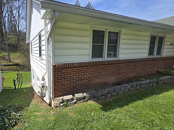 3rd image of 1007 Colegate Dr