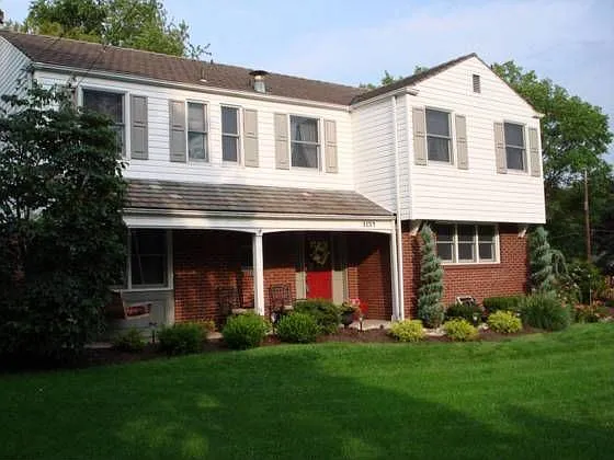 1137 Gilchrest Dr photo 1