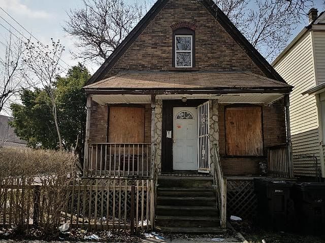 1st image of 400 N Lawler Ave