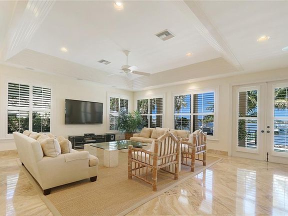 5th image of 1225 SE Saint Lucie Blvd