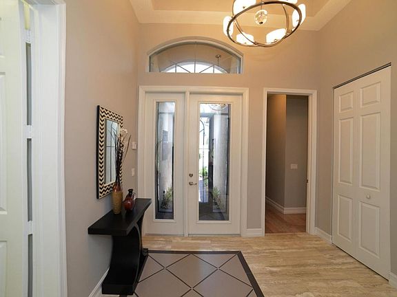 Home For Sale In Valencia Reserve