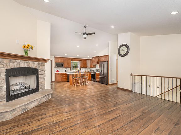 5th image of 22686 Deal Rd