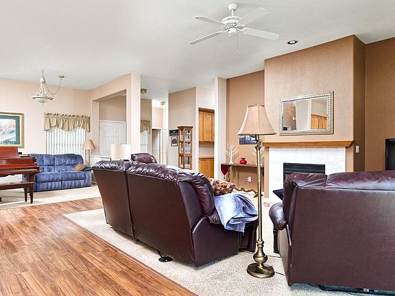 5th image of 301 Edgewood Drive