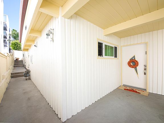 5th image of 622 Esplanade #1