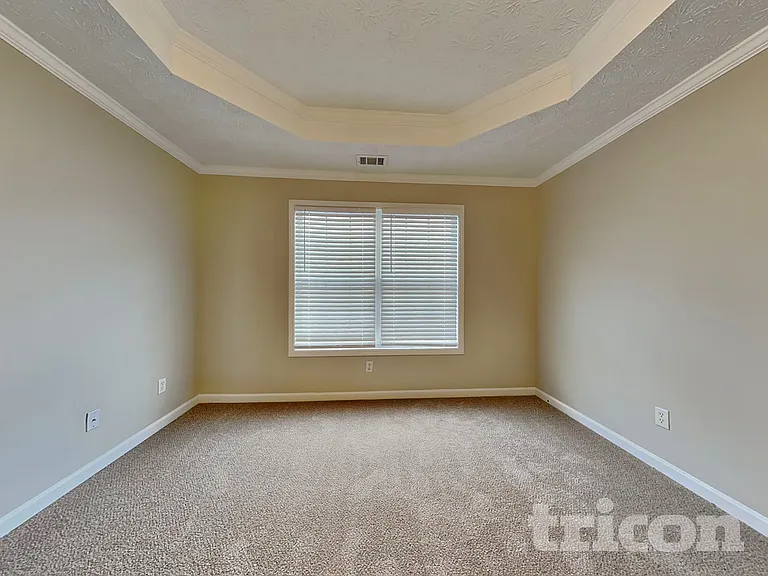 417 Carrie Ct — Photo 9