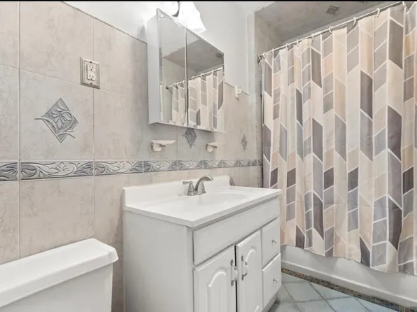 523 34th Street image 4 of 6