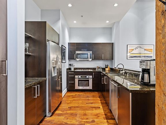 5th image of 310 Townsend St #2111