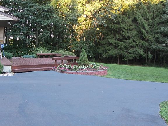 4th image of 191 Haven Ln