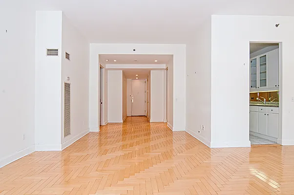 Rented by RSNY Realty | media 23