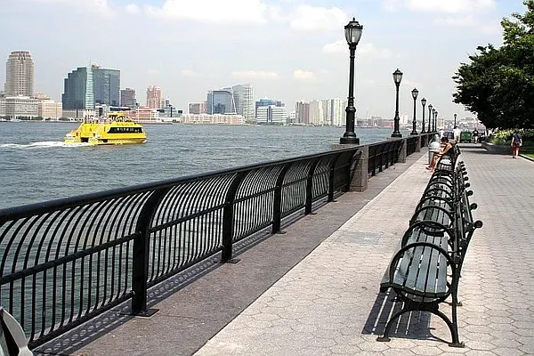 Rented by Battery Park Realty | media 10