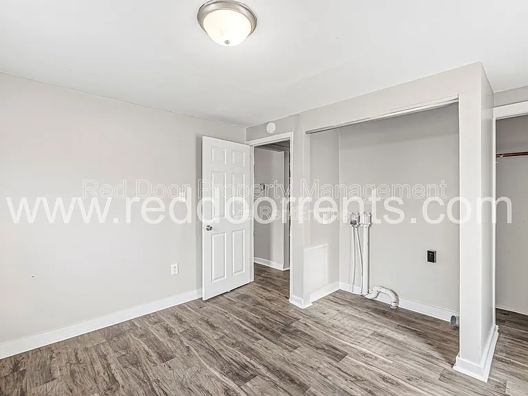 4320 E 30th St — Photo 18