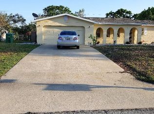 889 Tulip St, Deltona, FL 32725