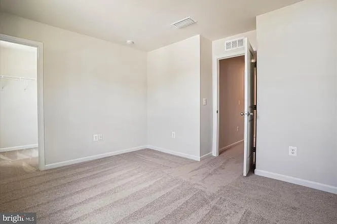 4 bed, 2.5 bath, 1680 sqft, $3,100 — Photo 2
