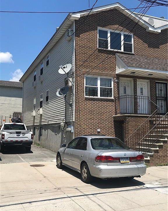 1st image of 1905 Arnow Ave #1