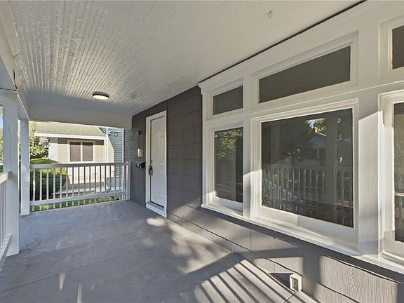 3rd image of 41 Pointview Ave