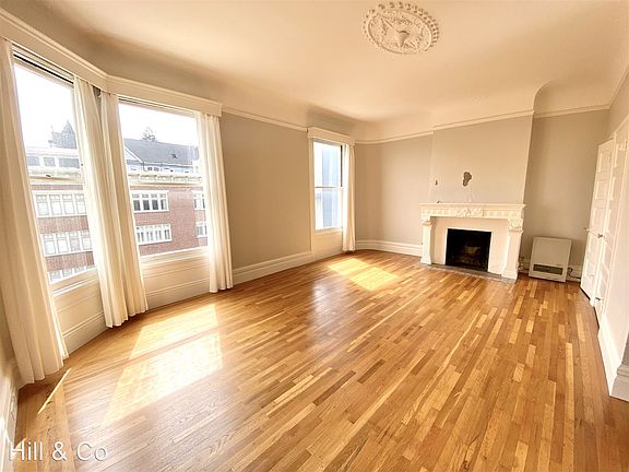 2nd image of 2849 Fillmore St APT 2