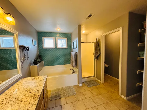 1590 Wynview Ln, South Jordan, UT 84095