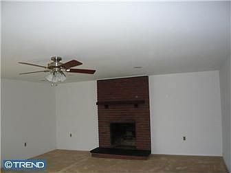 4th image of 15 Longview Dr
