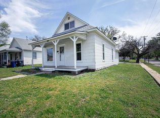 433 W 5th St, Newton, KS 67114