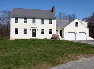 35 Cold Spring Dr, Uxbridge, MA 01569