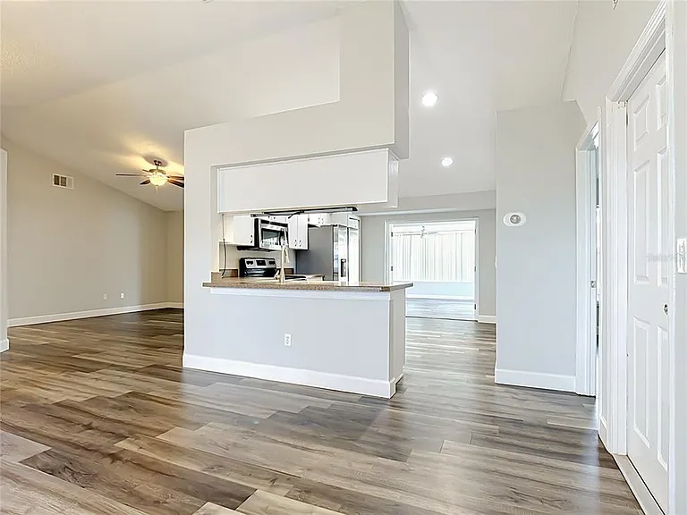 227 Robbins Rest Cir — Photo 7