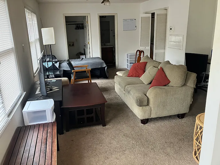 1008 Carlton Ave #G — Photo 5