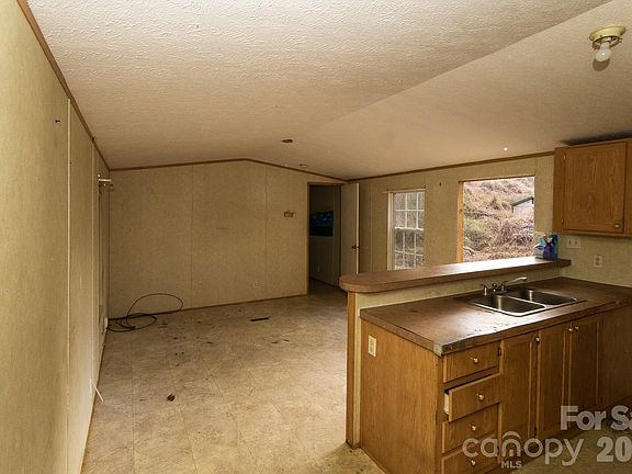 3rd image of 78 Taylor St #80