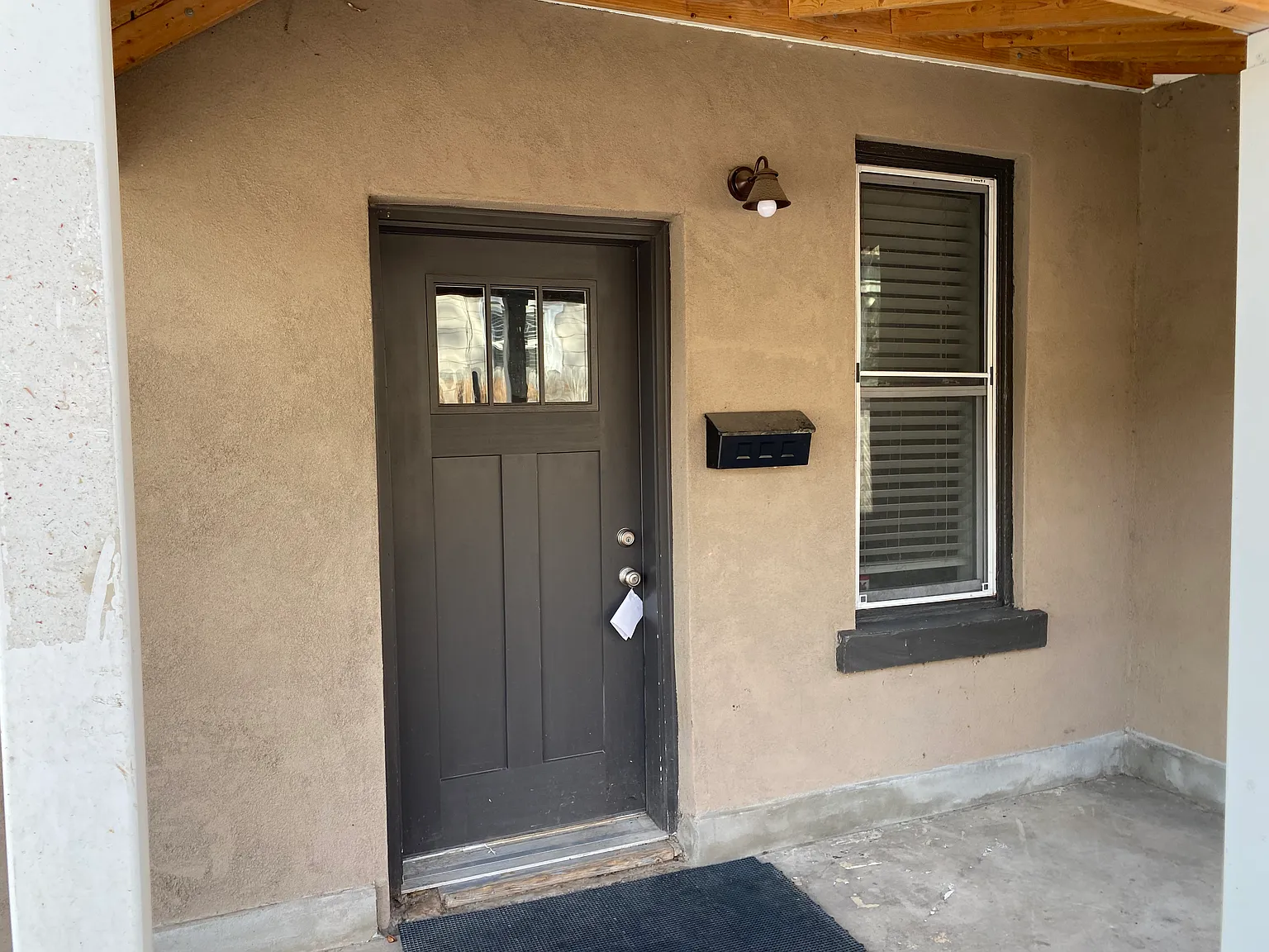 2 bed, 900 sqft, $2,000 — Photo 3