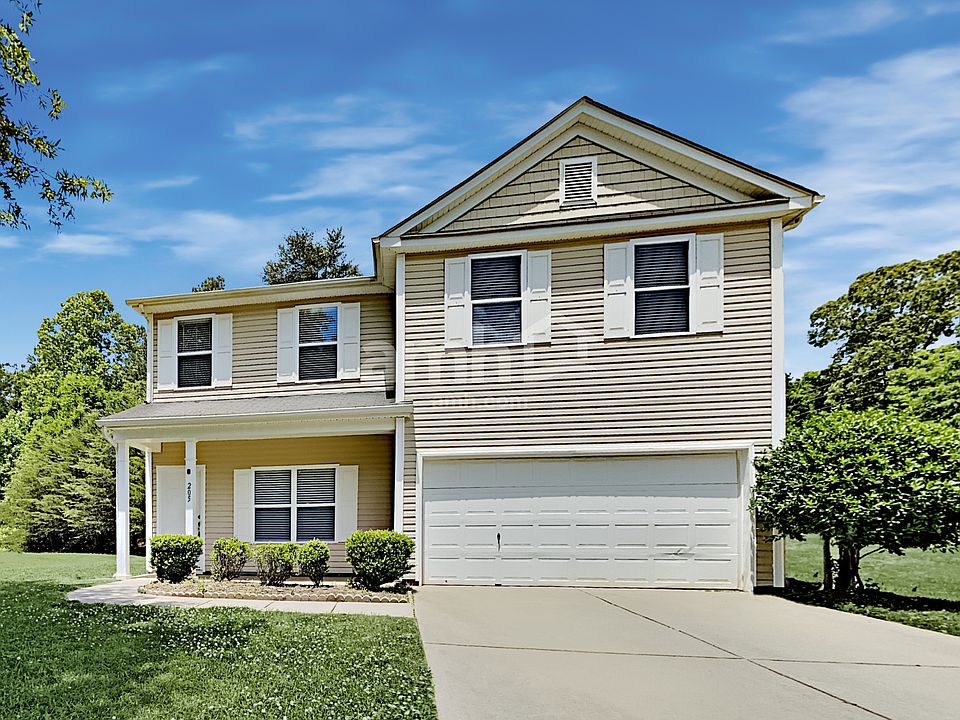 1st image of 205 Flanders Dr