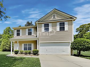 205 Flanders Dr, Mooresville, NC 28117