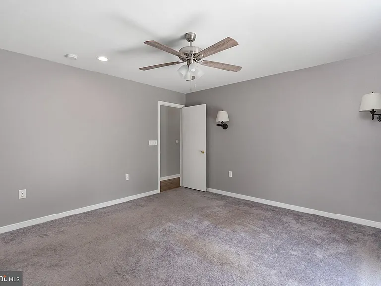 8009 Burrell Rd — Photo 28